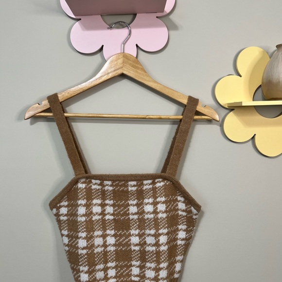 Almost Famous 🤍 - Picture 2 of 2